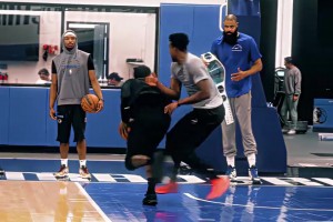 面对进攻如此凌厉的欧文！77 也无可奈何🤷‍♀️